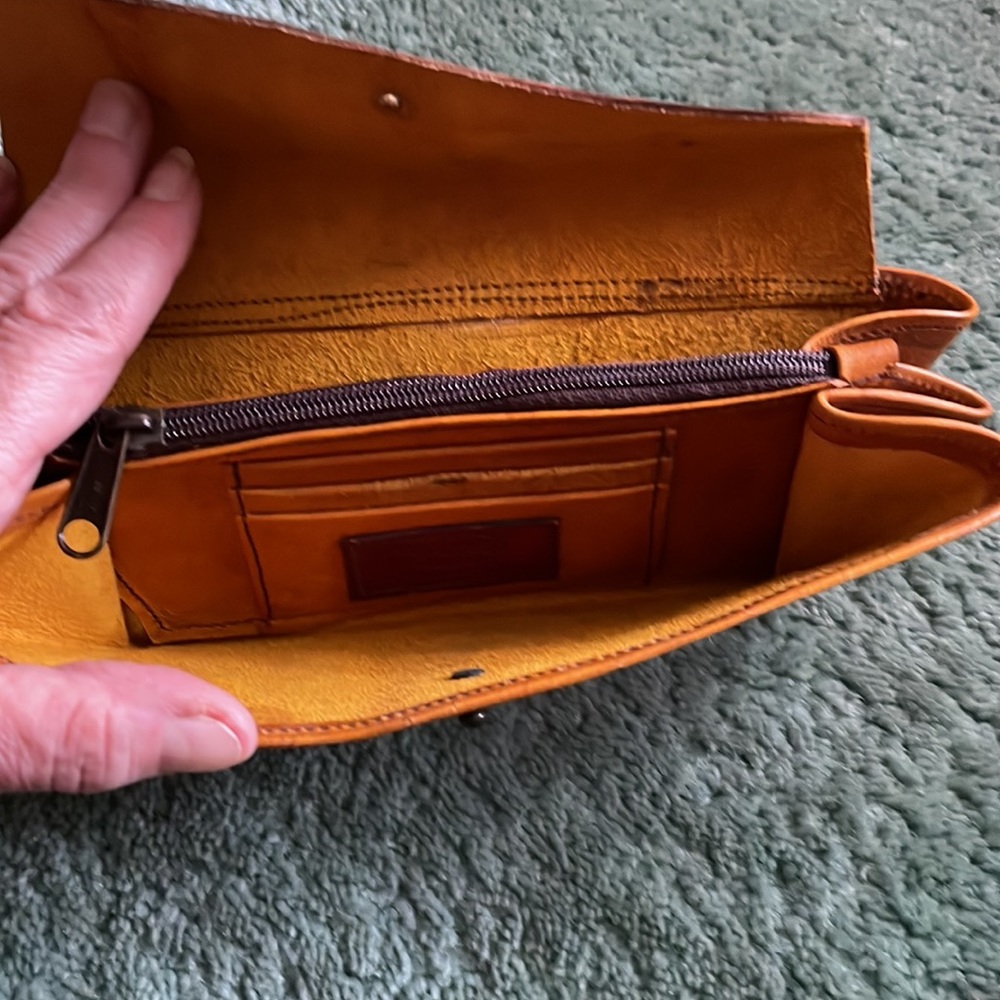 Small clutch - Picture 2 of 2